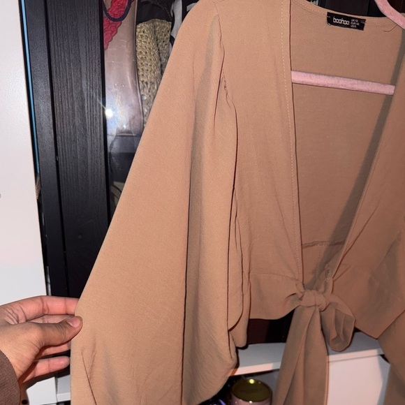 Boohoo Wide Sleeve Front Tie Cropped Sweater - Picture 2 of 6